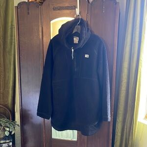 The North Face Women's Pullover Black Jacket
